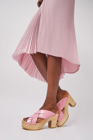 No.6 Basket Clog on Platform in Pink Patent