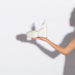 Ari Pump In Ivory Leather